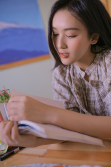 娇妻被打开双腿灌满白浆一区
